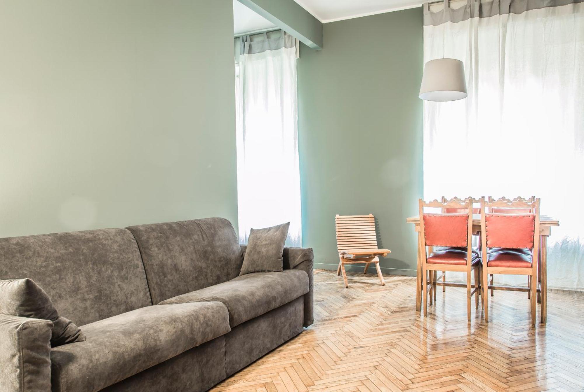 Margreth Apartment Милано Екстериор снимка